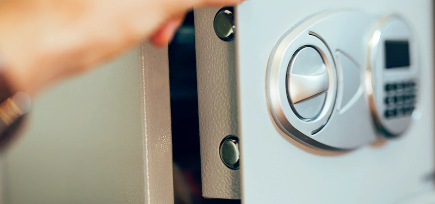 Fingerprint Safe Openers in Seaside, CA
